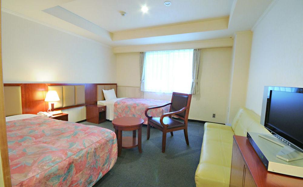 Hotel Chura Ryukyu Naha Esterno foto